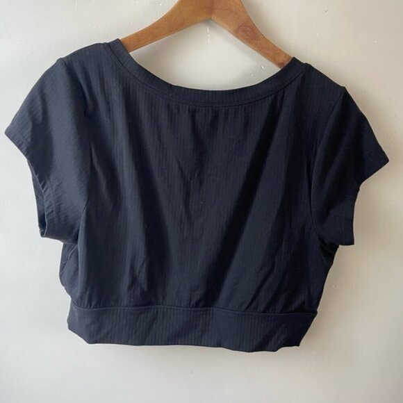 Aerie OFFLINE By Aerie Real Me Henley Crop Tee in black size large - Picture 4 of 9